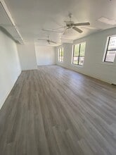 900-912 Central Ave, Saint Petersburg, FL to rent Building Photo- Image 2 of 3