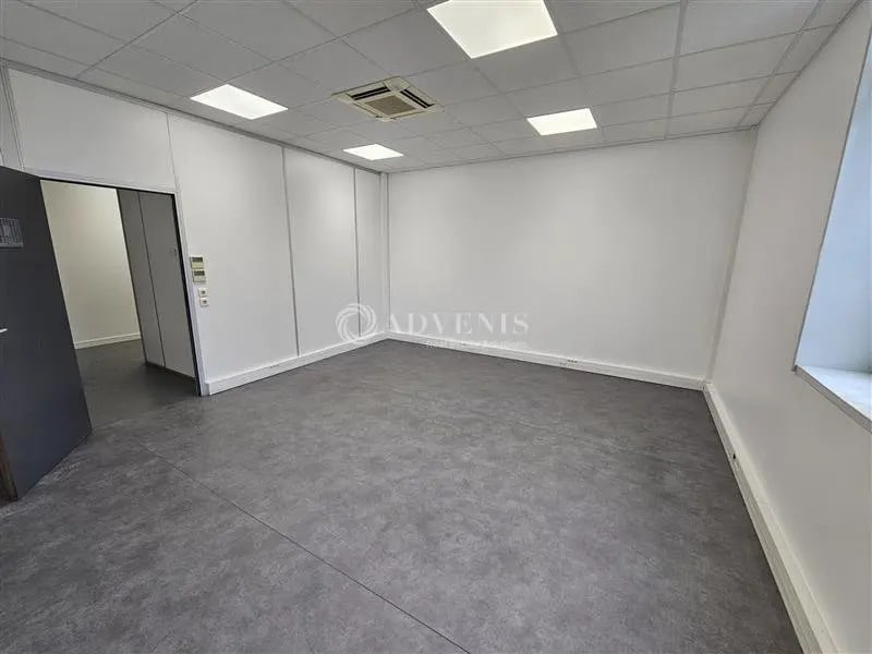 Office in Pantin to rent Building Photo- Image 1 of 12