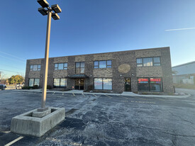 329-335 Irving Park Rd, Roselle IL - Commercial Property