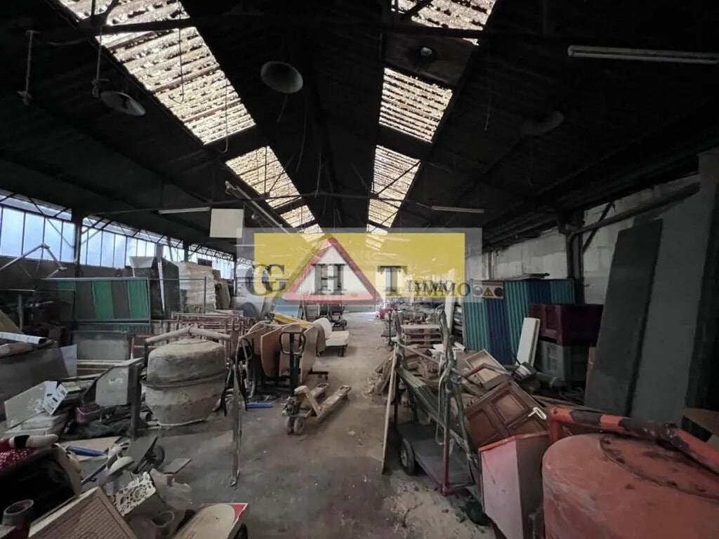 Vente Entrepôt 850 m² - Photo 1