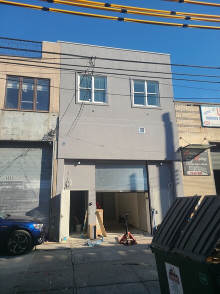 1233 McDonald Ave, Brooklyn, NY for rent - Building Photo - Image 1 of 4