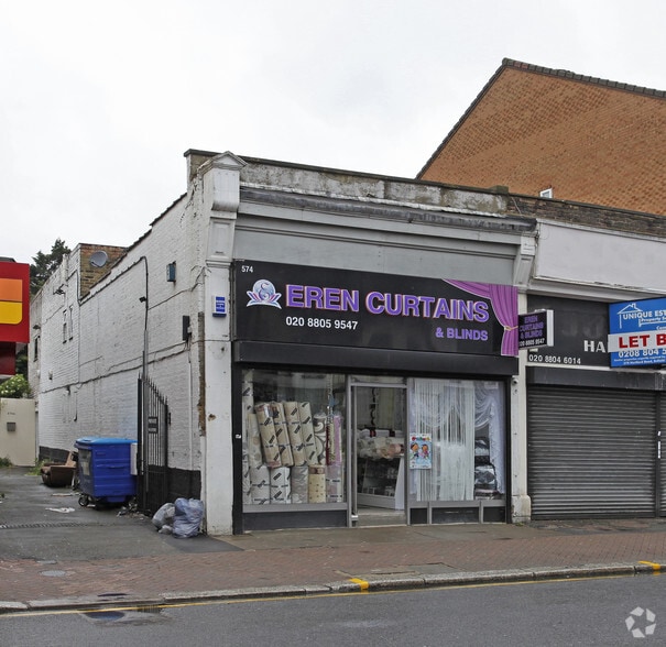574 Hertford Rd, Enfield, EN3 5SU UK