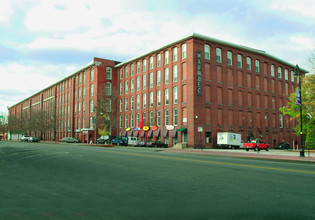 250 Commercial St, Manchester, NH for rent Building Photo- Image 1 of 14