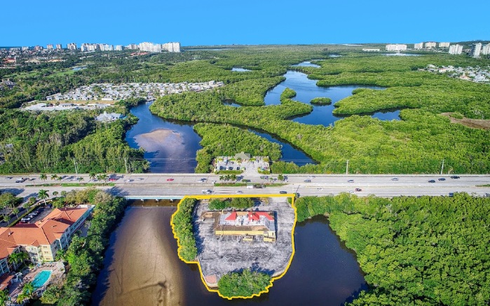 12300 Tamiami Trl N, Naples, FL for sale - Primary Photo - Image 1 of 1