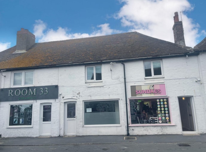 35 High St, Dymchurch for sale Primary Photo- Image 1 of 1