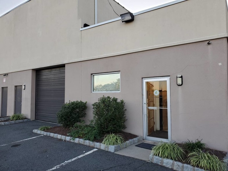 52 E Centre St, Nutley, NJ for sale - Building Photo - Image 1 of 1