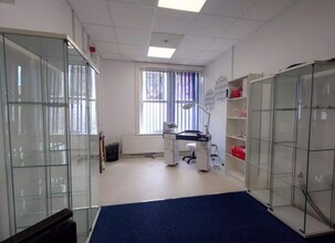 Millfield Rd, Horbury to rent Interior Photo- Image 2 of 8