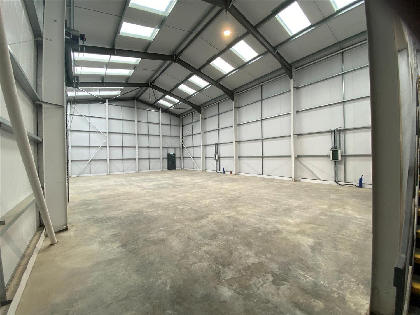 Henstridge Airport Estate, Henstridge to rent Interior Photo- Image 1 of 6