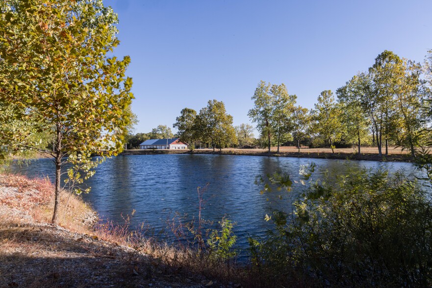 601 N Schifferdecker Ave, Joplin, MO for rent - Building Photo - Image 3 of 10