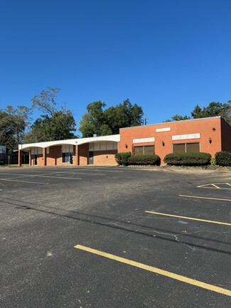 More details for 1716 South St, Nacogdoches, TX - Office for Sale