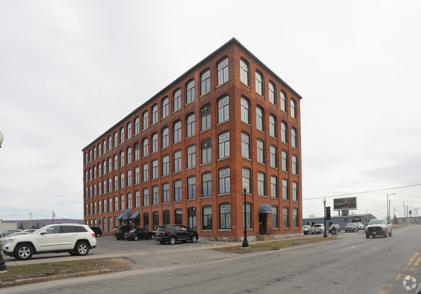 421 Broad St, Utica, NY for rent - Building Photo - Image 2 of 5