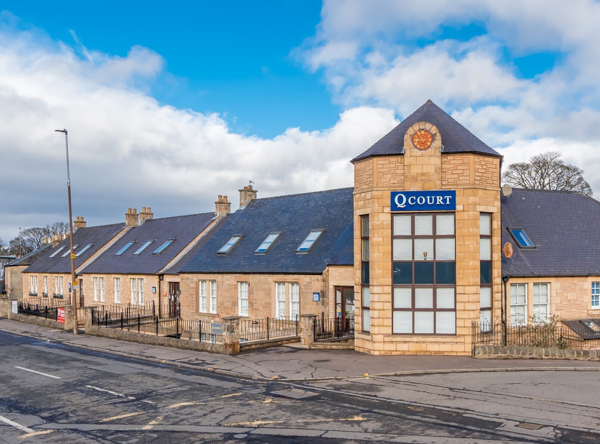 Quality St, Edinburgh to rent Building Photo- Image 1 of 9