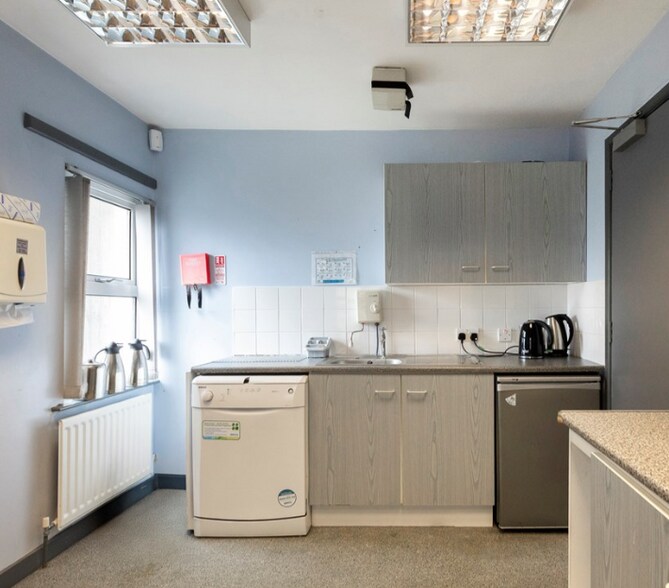 171-173 Upper Newtownards Road, Belfast for sale - Building Photo - Image 2 of 17