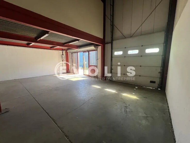 477 Rue Marcel Paul, Champigny-sur-Marne to rent - Interior Photo - Image 3 of 14