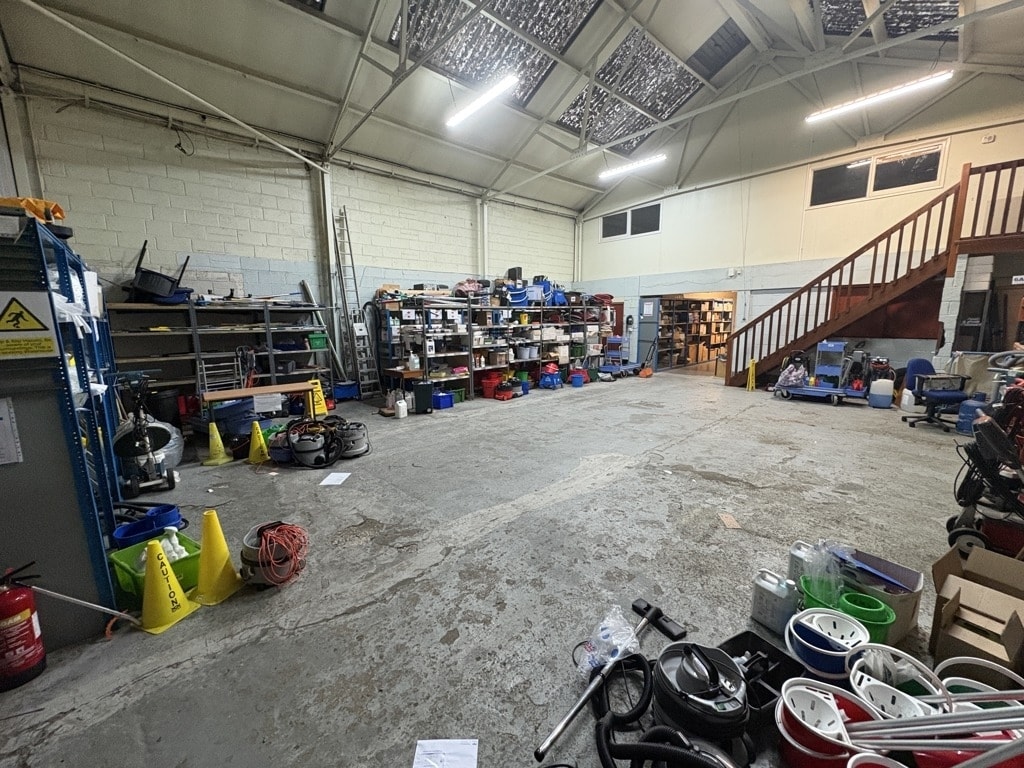 Stanton Rd, Southampton, HAM SO15 4HU - Unit 8 - - Interior Photo - Image 2 of 5
