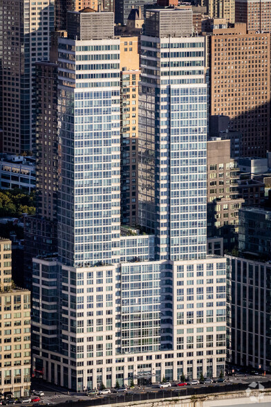 80 Riverside Blvd, New York, NY 10069 | LoopNet UK