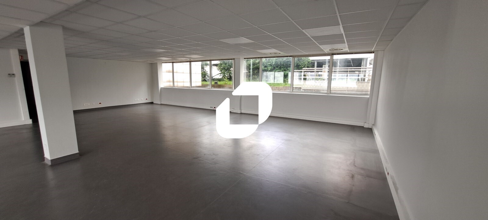 270 Rue De Paris, Montreuil to rent Interior Photo- Image 1 of 13