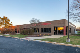 32-40 Reads Way, New Castle, DE for rent Building Photo- Image 1 of 6