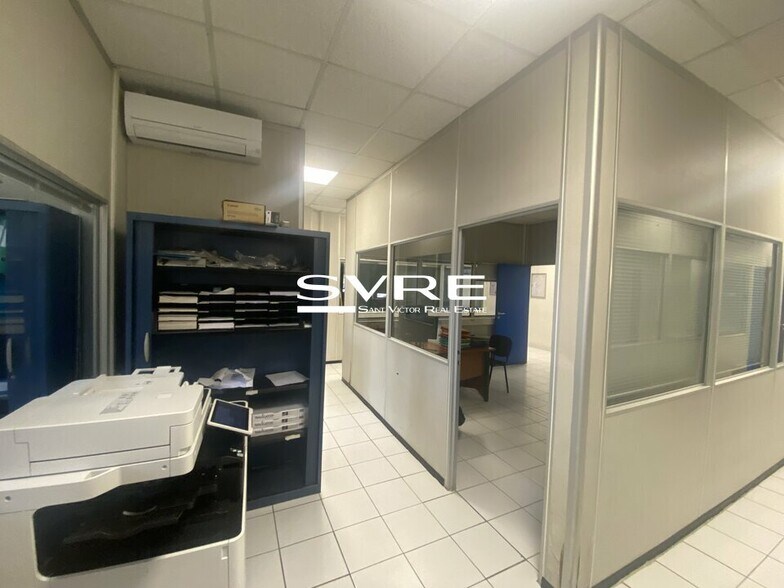 Office in Marseille to rent - Building Photo - Image 3 of 11