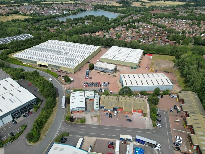 Sopwith Way, Daventry to rent - Building Photo - Image 3 of 3