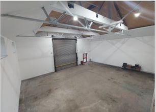 Valley Rd, Liversedge to rent Interior Photo- Image 2 of 4