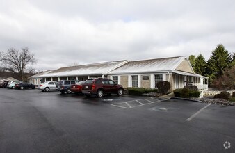 701 N Hermitage Rd, Hermitage, PA for sale Primary Photo- Image 1 of 1