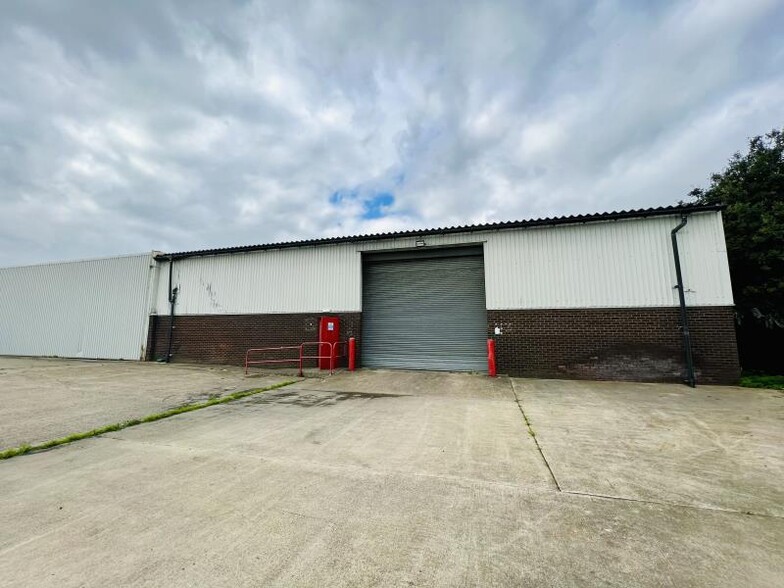 Portrack Grange Rd, Stockton On Tees for rent - Building Photo - Image 1 of 4