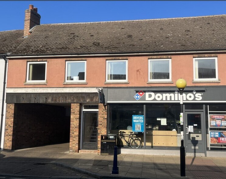 30 High St, Shefford for sale - Primary Photo - Image 1 of 1