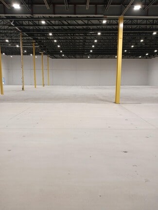 More details for 830 Av Godin, Québec, QC - Industrial to Rent