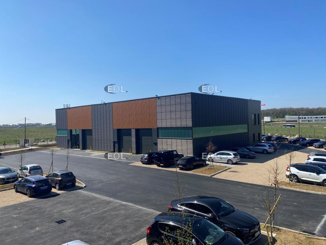 Light Industrial in Coupvray to rent Building Photo- Image 1 of 6
