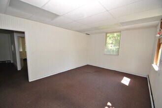 214 Washington St, Toms River, NJ for rent Interior Photo- Image 2 of 3