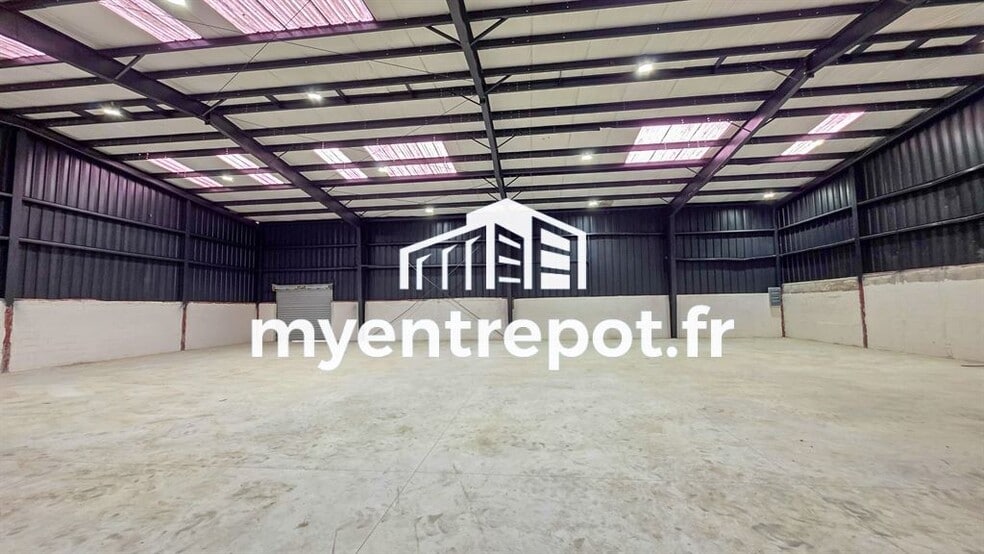 Avenue Des Paluds, Aubagne to rent - Interior Photo - Image 3 of 7