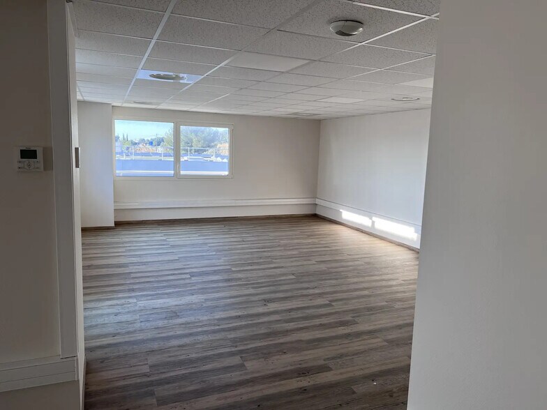 Office in La Farlède for sale - Interior Photo - Image 3 of 4