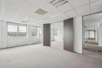 4 Avenue Laurent Cély, Asnières-sur-Seine to rent Interior Photo- Image 2 of 11