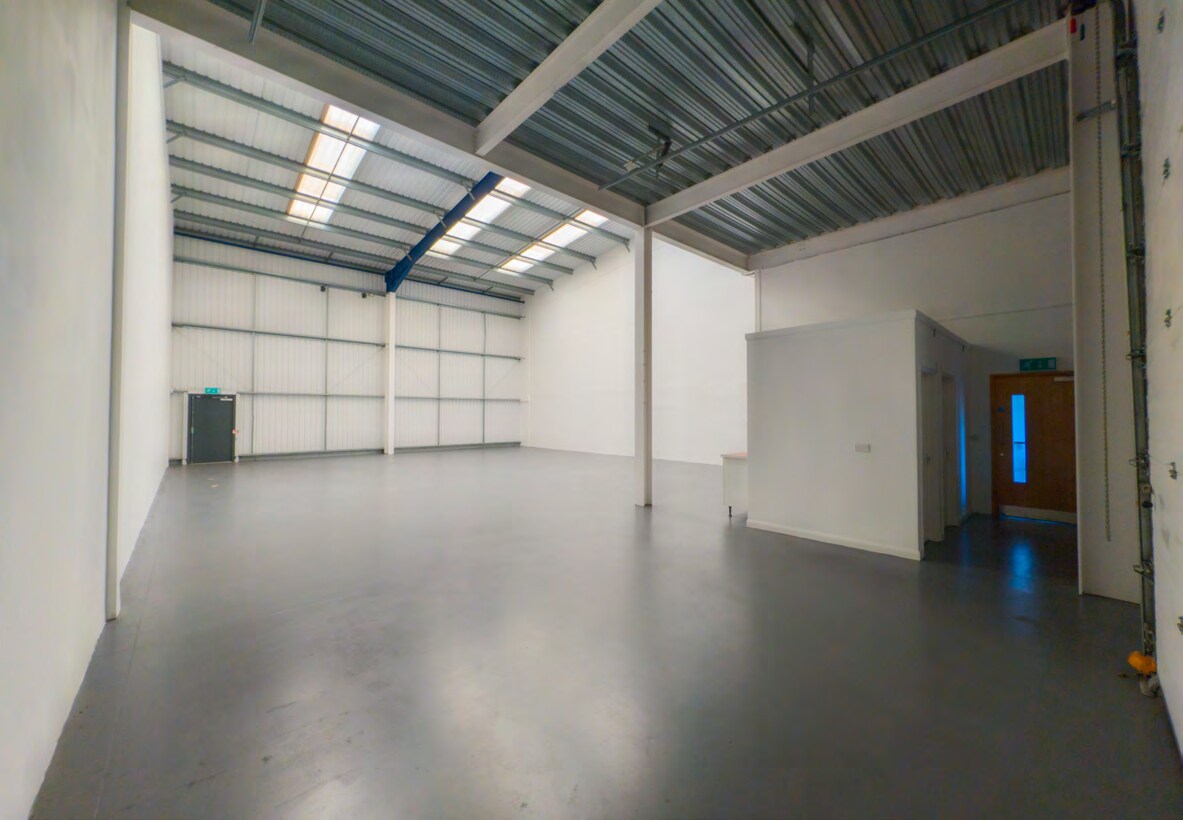 3-6 Goulds Close, Milton Keynes to rent Interior Photo- Image 1 of 1