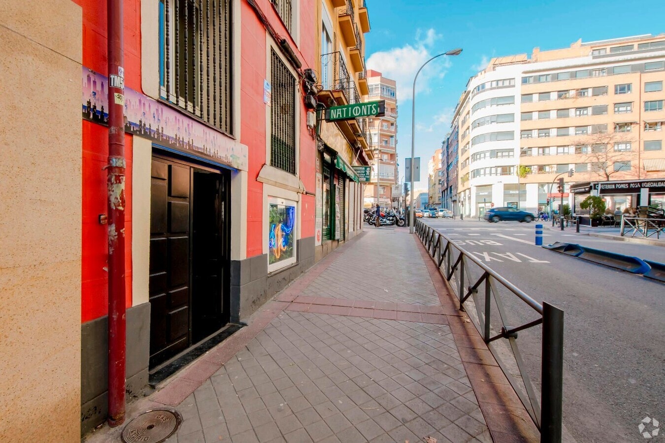 Madrid, MAD 28045 - Unit Puerta DR, Esc. 1 - - Interior Photo - Image 2 of 19