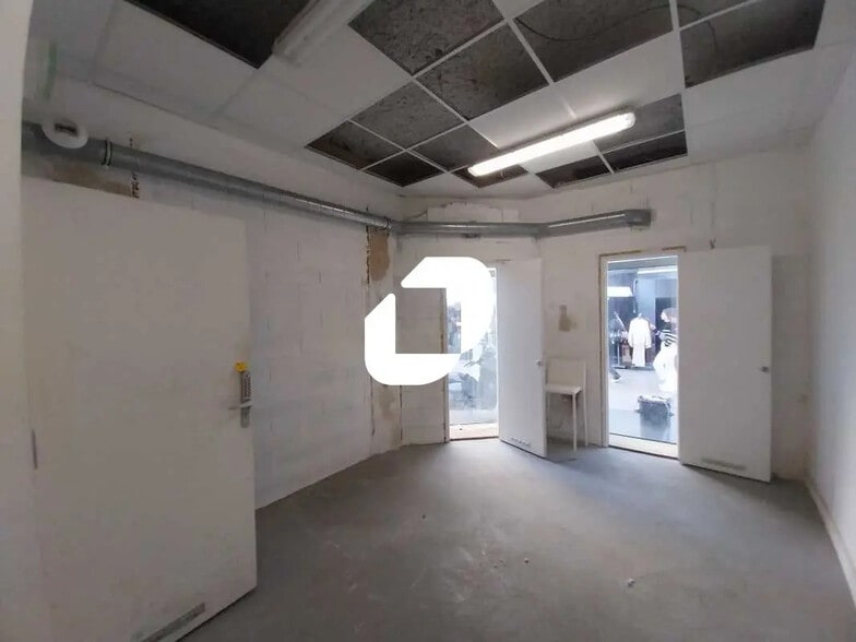 Retail in Bordeaux for sale - Interior Photo - Image 3 of 6