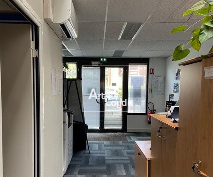 16 Avenue Charles De Gaulle, Balma to rent - Interior Photo - Image 3 of 8