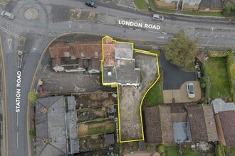 London Rd, High Wycombe, BKM - Aerial  map view