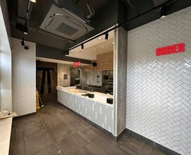 186 Bawtry Rd, Wickersley to rent Interior Photo- Image 2 of 4