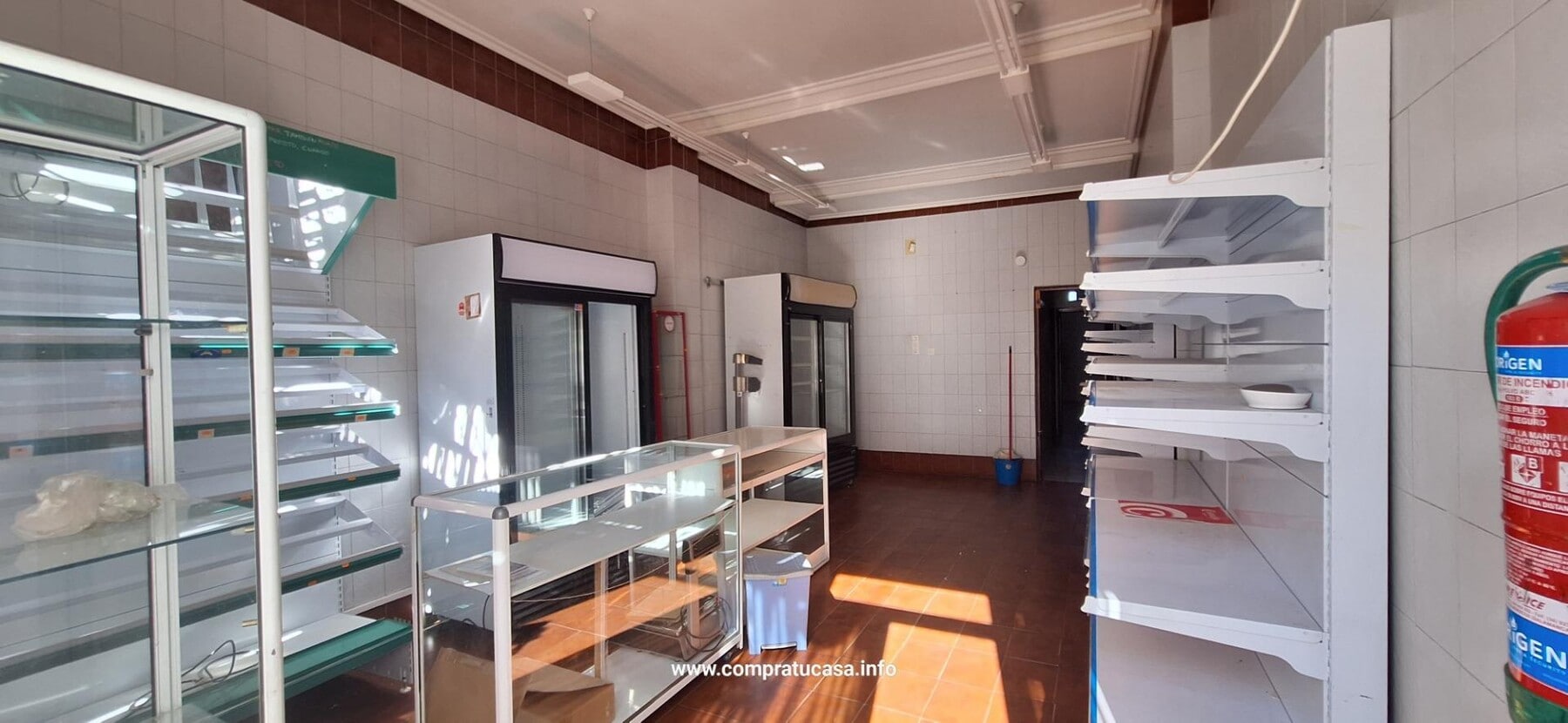 Segovia, SEG 40003 - Unit Puerta 01 - - Interior Photo - Image 2 of 13