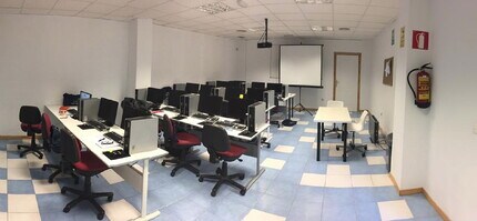 Retail in Guadalajara, Guadalajara to rent Interior Photo- Image 2 of 6