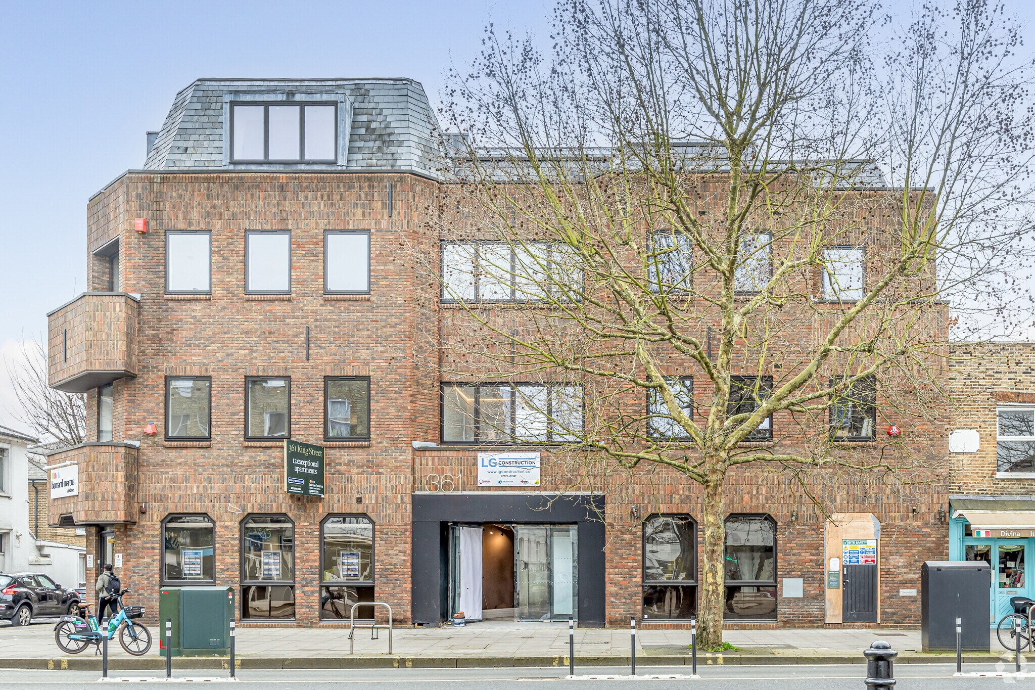 361 King St, London for sale Primary Photo- Image 1 of 1