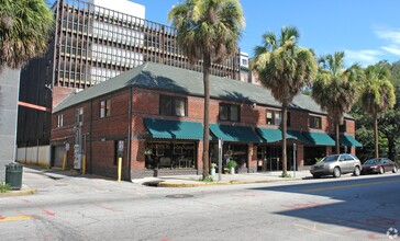 35 Abercorn St, Savannah, GA for rent Building Photo- Image 1 of 4