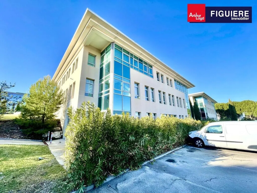 Location Bureaux 102 m² - Photo 1