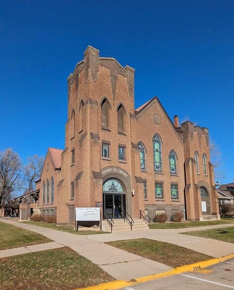 703 2nd Ave N, Estherville, IA for sale - Primary Photo - Image 1 of 1