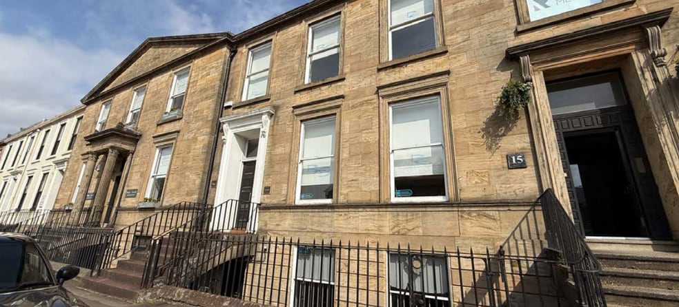 13 Glasgow Rd, Paisley to rent - Building Photo - Image 1 of 3