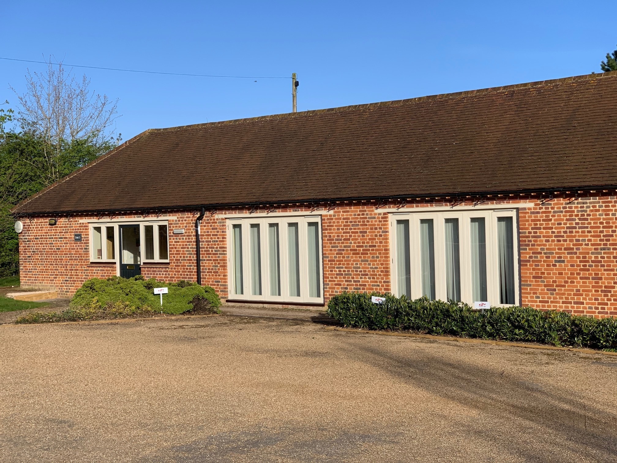 Abbey Barn Lane, Flackwell Heath, High Wycombe to rent Building Photo- Image 1 of 5