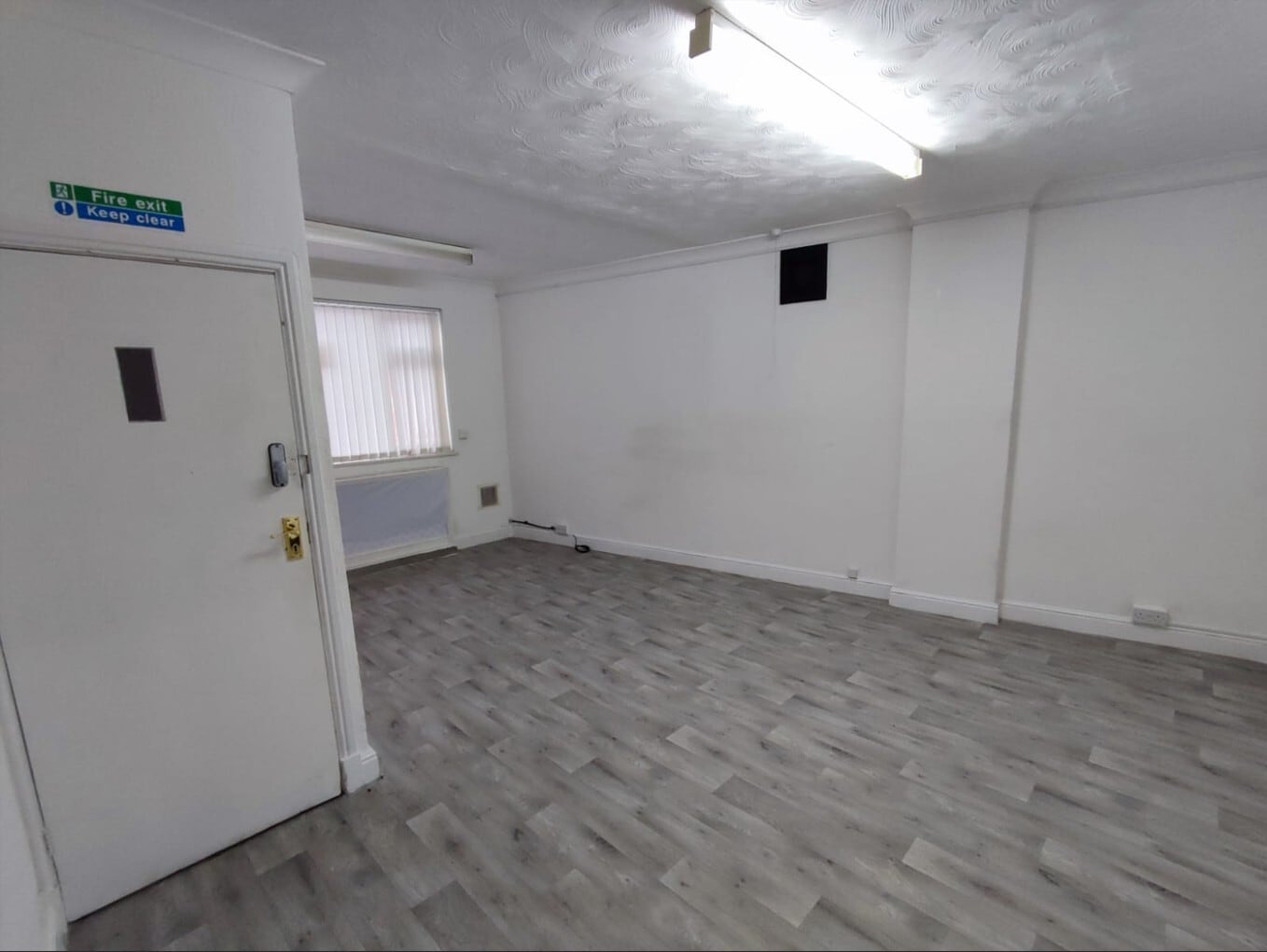 51 Victoria Rd N, Leicester to rent Interior Photo- Image 1 of 18