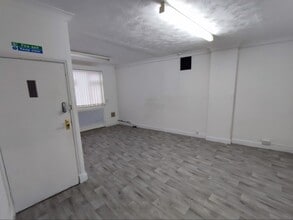 51 Victoria Rd N, Leicester to rent Interior Photo- Image 1 of 18